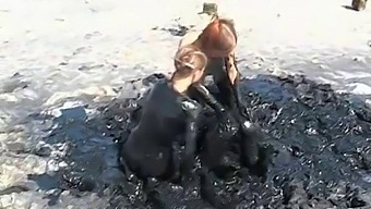 Ruske Najstniške Kurbe Se Igrajo Umazane Igre