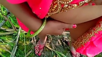 Desi Housewife Lalita Singh Enjoys Outdoor Doggy Style In The Fields